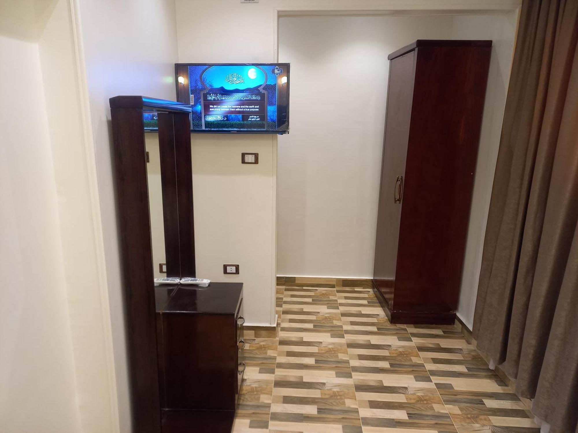 Kafret el-Gabal Basha Pyramids Inn מראה חיצוני תמונה